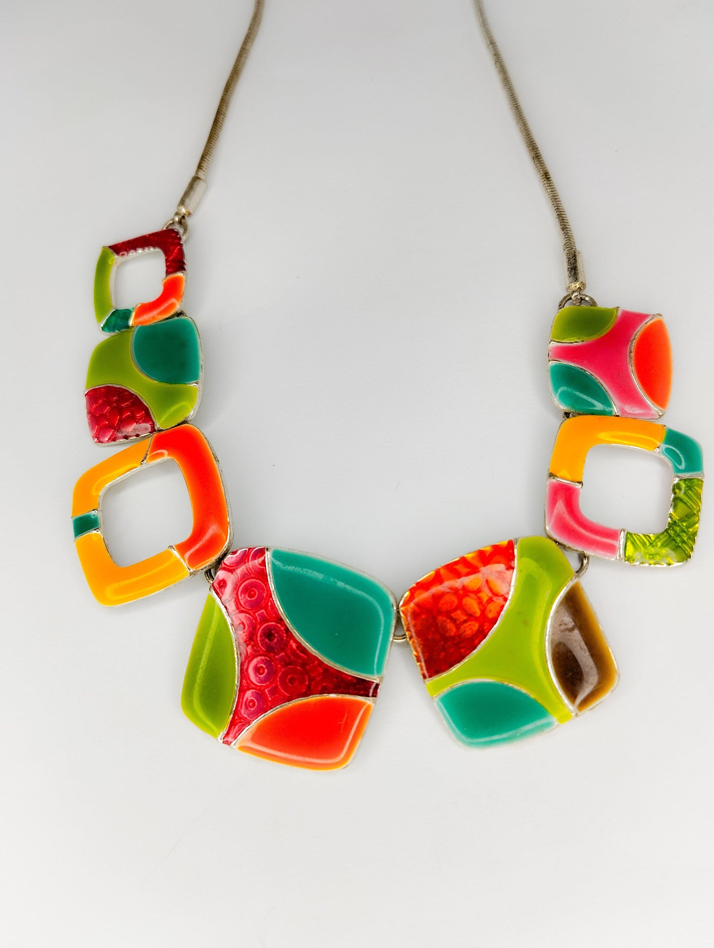 High quality multicoloured necklace