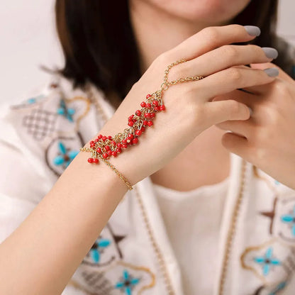 Obmyec Boho Hand Chain Seed Finger Chain Bracelets Beaded Slave Bracelet Fashion Hand Bracelet for Women and Girls (Red)