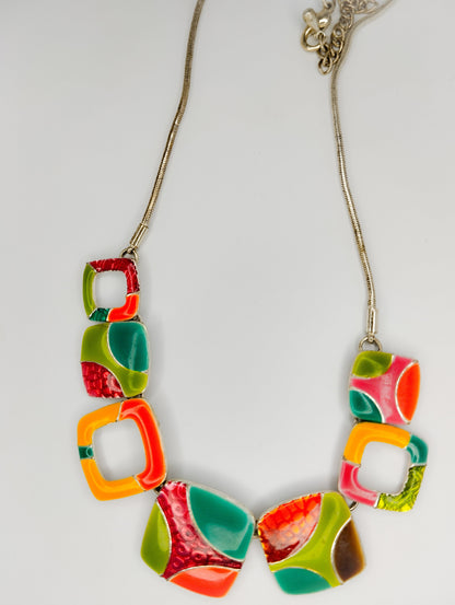 High quality multicoloured necklace